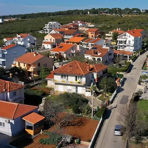 rezervirajte ovdje
