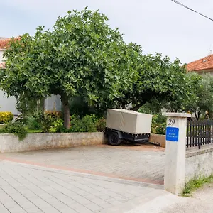 rezervirajte ovdje